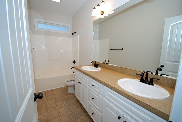 New Home Construction - Goldsboro NC - Hall Bathroom