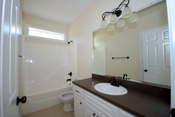 Hall Bath Oxford Square Town Homes Goldsboro NC